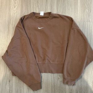 Nike Sportswear Phoenix Fleece
Women's Over-Oversized Crew-Neck Sweatshirt